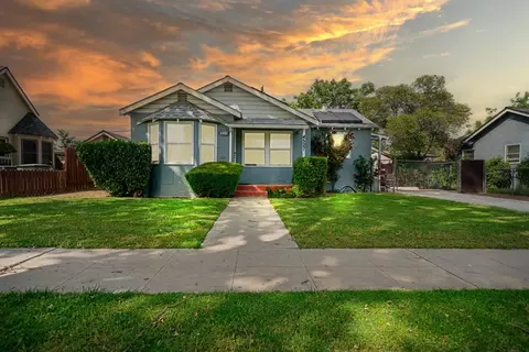 4527 E Mckenzie Ave, Fresno, CA 93702