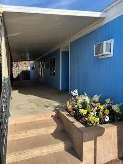 225 N Akers St #306, Visalia, CA 93291