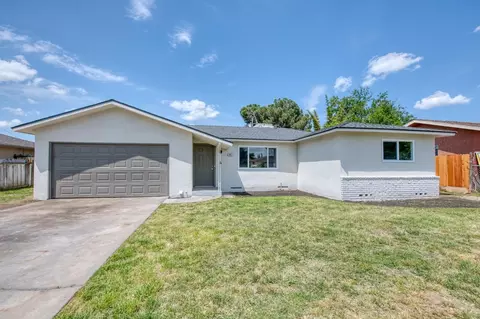807 N Orangewood Ave, Fresno, CA 93727