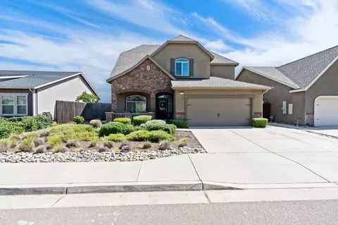 3878 Alamos Ave, Clovis, CA 93619