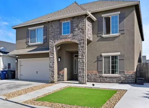 5949 E Truman Ave, Fresno, CA 93727