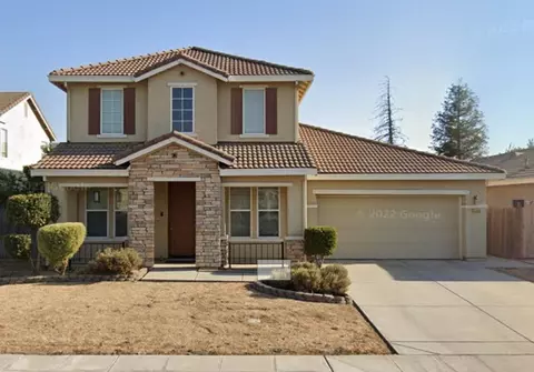 1040 Stanford Ave, Madera, CA 93637