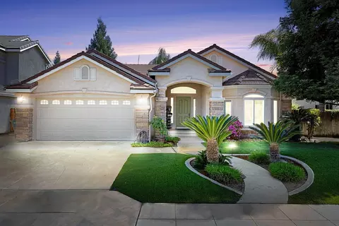 6631 E Cornell Ave, Fresno, CA 93727