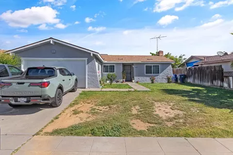 709 Ashlan Way, Madera, CA 93638
