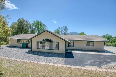 40736 Big Oak Flat Rd N, Oakhurst, CA 93644
