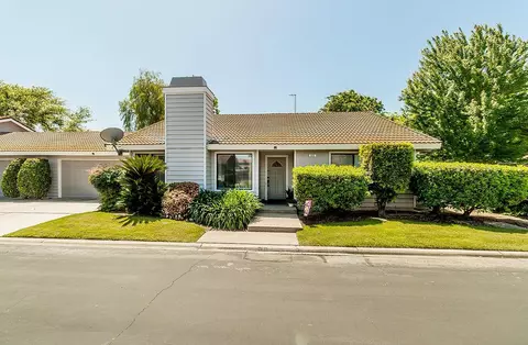 626 E Magill Ave, Fresno, CA 93710