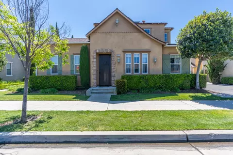 4012 Trenton Ave, Clovis, CA 93619