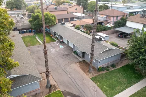 337 S Dearing Ave, Fresno, CA 93702