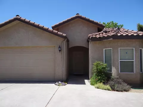 4623 W Clinton Ave #101, Fresno, CA 93722