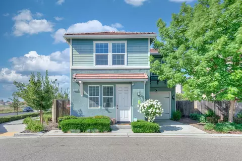 3503 Journey Way, Clovis, CA 93619