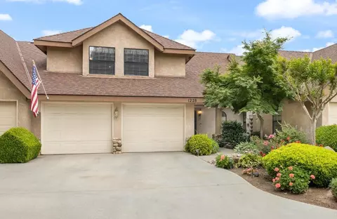 1228 W Flora Ave, Reedley, CA 93654