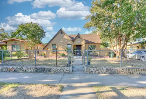 4507 E Iowa Ave, Fresno, CA 93702
