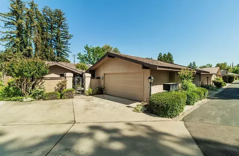 5332 N Colonial Ave #102, Fresno, CA 93704