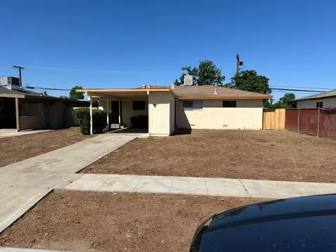 4378 N 4378 N Holt Ave, Fresno, CA 93705