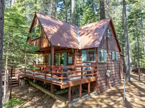 1151 Railroad Ave, Fish Camp, CA 93623