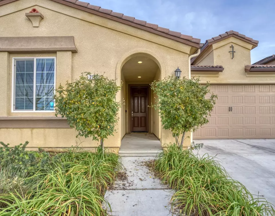 3587 Encino Ave, Clovis, CA 93619 24 Photos Movoto