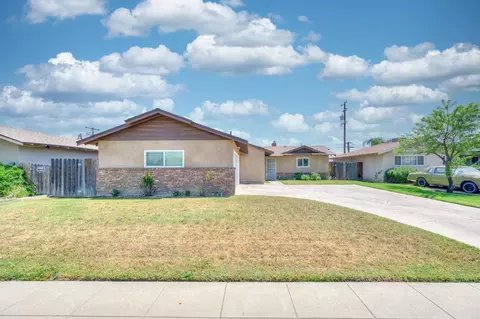 3934 N Tollhouse Rd, Fresno, CA 93726