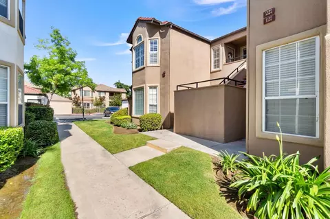 8153 N Cedar Ave #228, Fresno, CA 93720