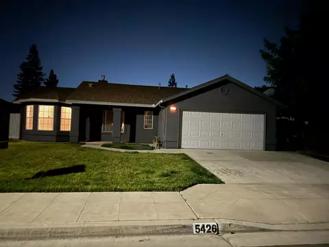 5426 N Rosalia Ave, Fresno, CA 93723