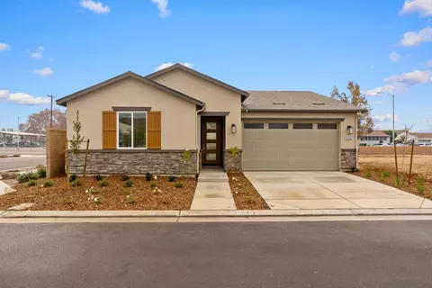 1176 Vanguard Way W, Madera, CA 93636