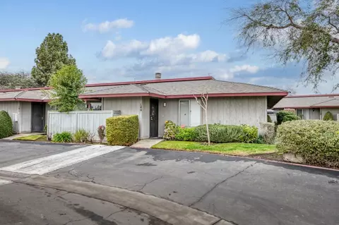 4504 N Valentine Ave #140, Fresno, CA 93722