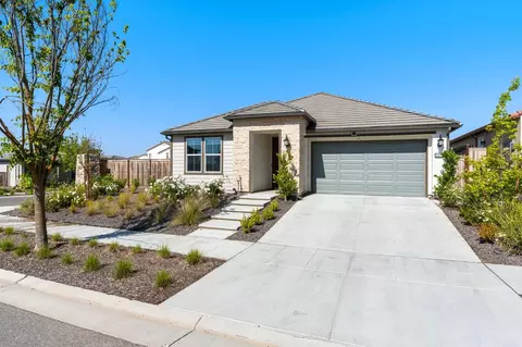 4618 Silverado Rd, Madera, CA 93636