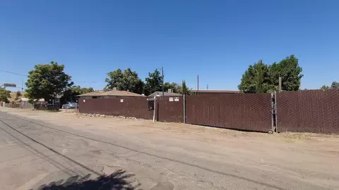 316 W Dunn Ave, Fresno, CA 93706