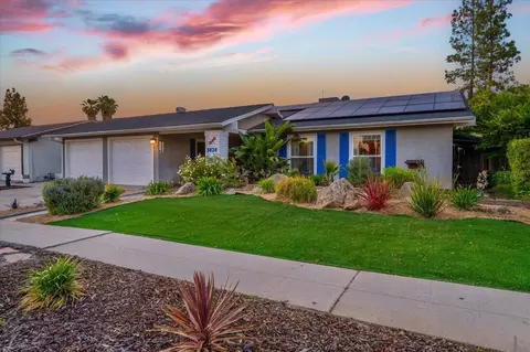 3024 E Los Altos Ave, Fresno, CA 93710