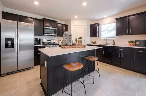2075 Hunter Ave #71S, Sanger, CA 93657