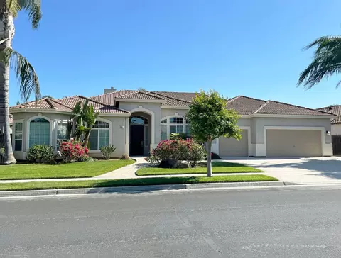 654 W Muncie Ave, Clovis, CA 93619