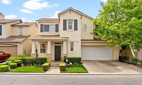 746 W Siena Ln, Clovis, CA 93619