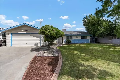 2642 W Whitendale Ave, Visalia, CA 93277