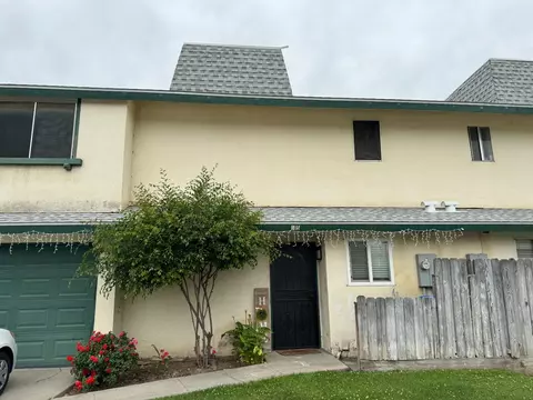4811 N Winery Cir #105, Fresno, CA 93726