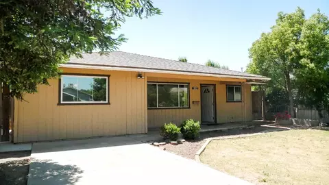 312 N 6th St, Fowler, CA 93625