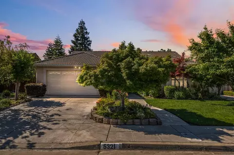 5321 W Oswego Ave, Fresno, CA 93722