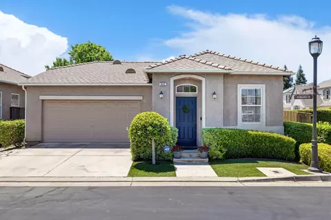 642 W Milano Ln, Clovis, CA 93619
