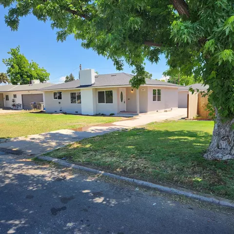 2828 N Sierra Vista Ave, Fresno, CA 93703