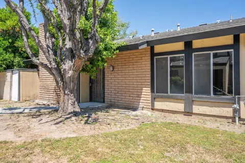 598 S Argyle Ave #103, Fresno, CA 93727