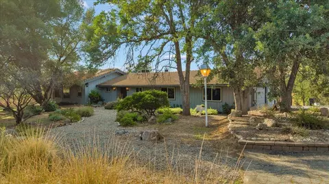 30946 Little Sandy Rd, Prather, CA 93651