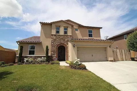 4203 Chessa Ln, Clovis, CA 93619