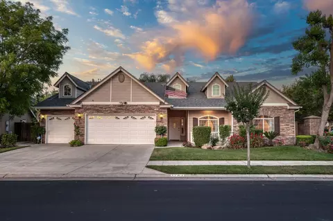 1761 N Rogers Ave, Clovis, CA 93619