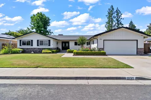 2132 Beverly Ave, Clovis, CA 93611