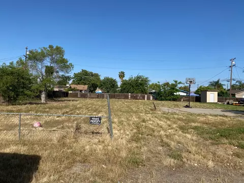 1234 Sanger Ave, Sanger, CA 93657