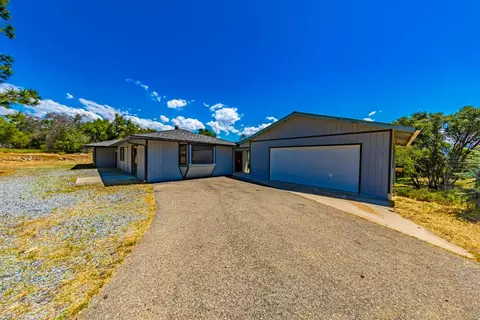 42241 High Point Ct, Ahwahnee, CA 93601