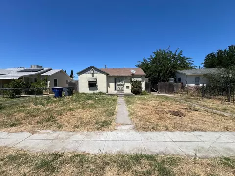 3711 E Orleans Ave, Fresno, CA 93702