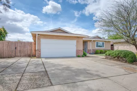 2882 Adler Ave, Clovis, CA 93612