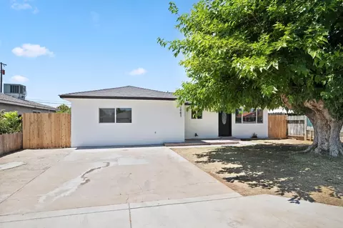 1067 N Haney Ave, Reedley, CA 93654