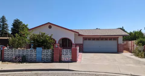 602 Edgar Ave, Sanger, CA 93657