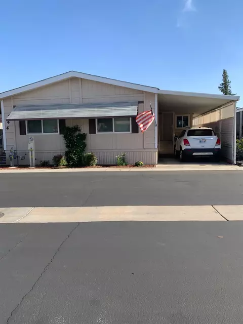 1500 E Villa Ave N #144, Clovis, CA 93612