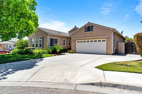 5685 Erin Ave, Fresno, CA 93727